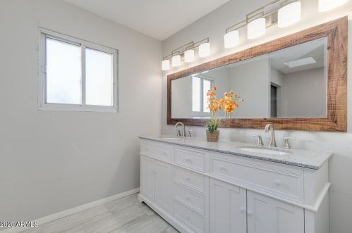 1018 4th Ave, Phoenix AZ  85003-2620 exterior