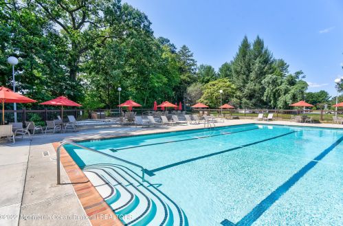 11 Medford Ct, Tinton Falls NJ 07701-5446 exterior