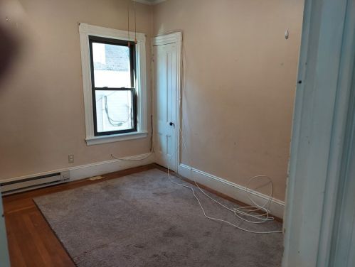 9 Grant St, Taunton MA 02780-3133 exterior