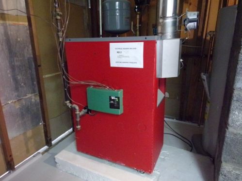 22 Coury Dr, New Bedford MA  02743-1972 exterior