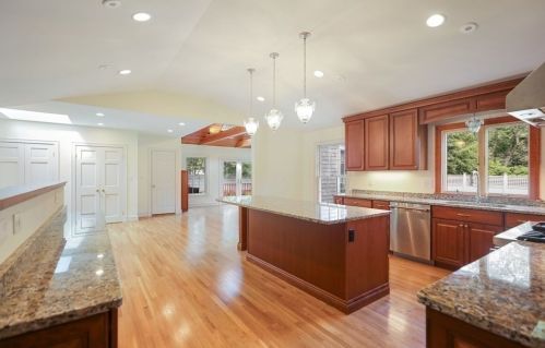 9 Independence Ln, Hingham MA exterior