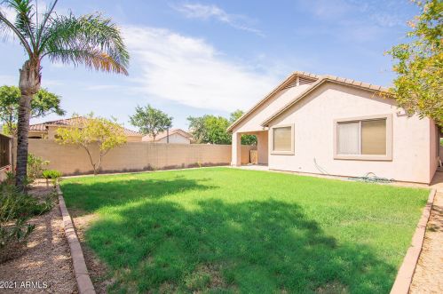 6851 27 Pl, Phoenix AZ 85008-2745 exterior