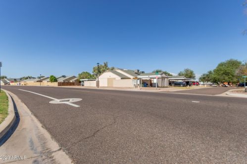 7002 42nd St, Phoenix AZ 85032-2205 exterior