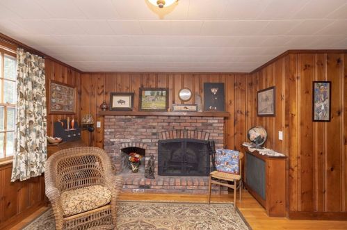 48 Waverly St, Taunton MA  02780-1447 exterior