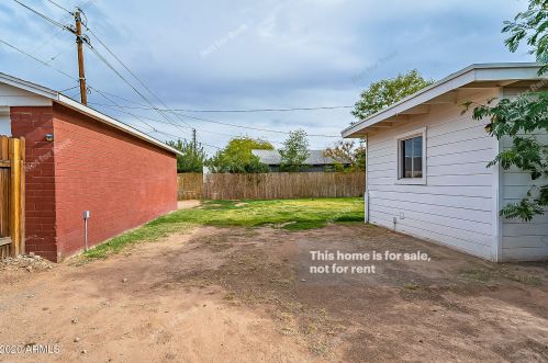 1502 Edgemont Ave, Phoenix AZ 85035-1916 exterior