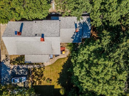 93 Grv St, Fall River MA 02720-5008 exterior