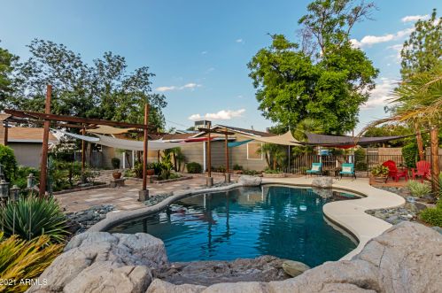 18824 30th St, Phoenix AZ  85050-3412 exterior