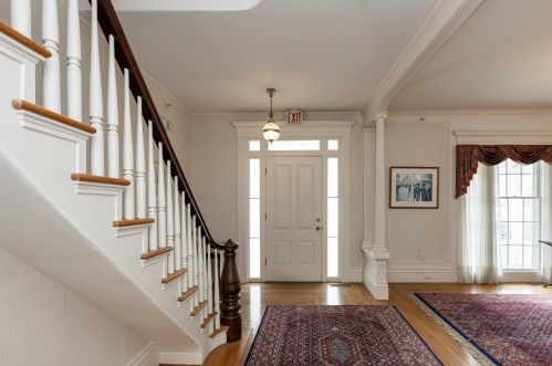 78 Main St, Falmouth MA 02540-3129 exterior