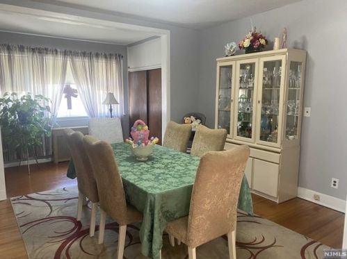 78 Sanford Ave, Belleville NJ 07109-1224 exterior