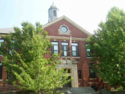 125 Derby St, Newton, MA 02465-1555