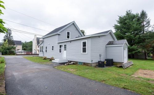 27 Canobieola Rd, Methuen MA  01844-1606 exterior