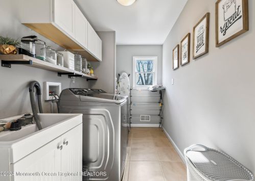 20 Frank Applegate Rd, Jackson Twp NJ  08527-2454 exterior