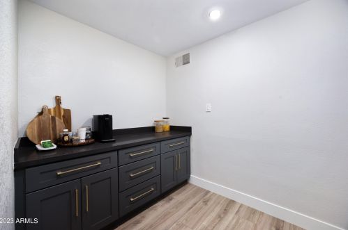 4115 Catalina Dr, Phoenix AZ 85015-6024 exterior