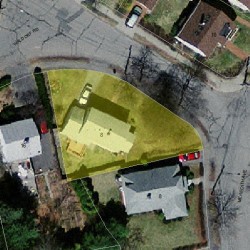 8 Waldorf Rd, Newton MA  02461-1333 aerial view
