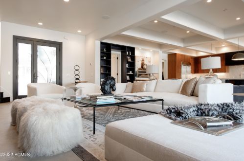 2722 Est Dr, Park City UT 84060-6877 exterior