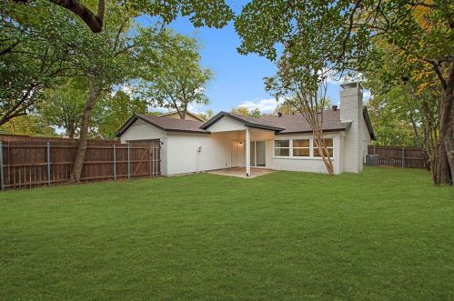 3104 Oak Grove Dr, Plano TX 75074-2946 exterior