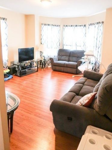 33 Independent St, New Bedford MA 02744-1800 exterior