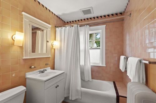 147 Highland Ave, Arlington MA 02476-7846 exterior