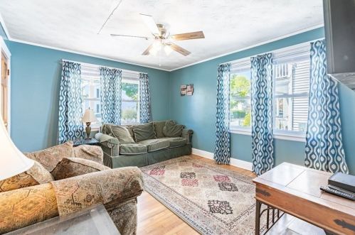 58 Lawn Ave, Quincy MA 02169-7337 exterior