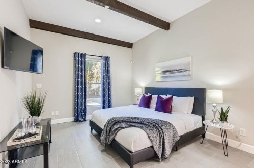 8007 7th Ave, Phoenix AZ  85021-5613 exterior