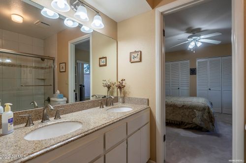 9518 46 St, Phoenix AZ 85028-5201 exterior