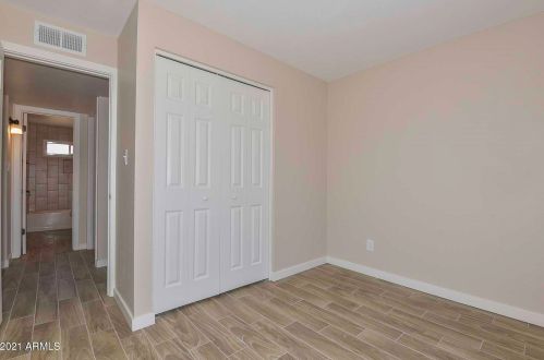 13608 41 Pl, Phoenix AZ 85042-7323 exterior