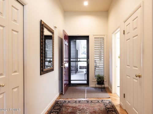 2457 Fairway Vlg Dr, Park City UT 84060-7023 exterior