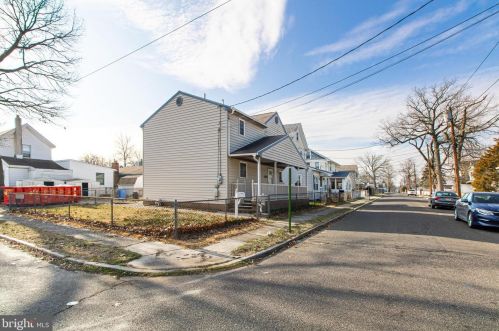 1026 Wesley Ave, West Deptford, NJ 08063-1446