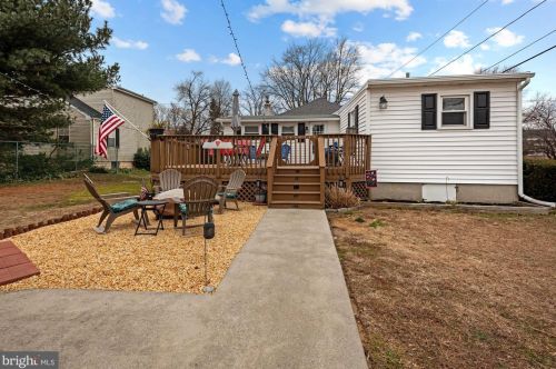 41 Andaloro Way, West Deptford NJ 08093-1640 exterior