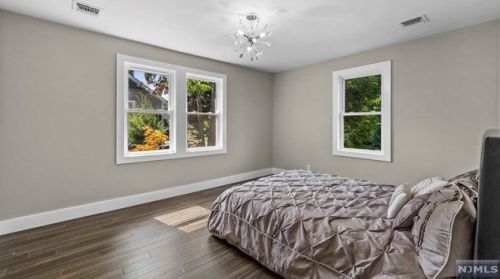 32 Florence Ave, Cresskill NJ  07626-1809 exterior