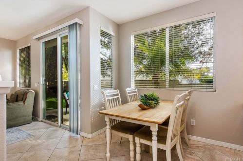 12 Bayfield, Irvine CA 92614-7907 exterior