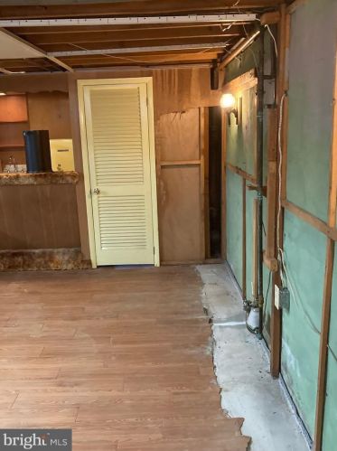 124 Military Dr, West Deptford NJ 08063-1507 exterior