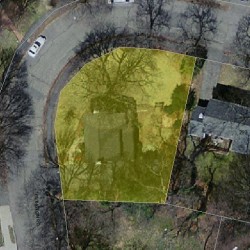 275 Islington Rd, Newton MA  02466-1020 aerial view