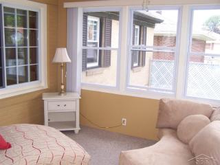 4204 Louise St, Saginaw, MI 48603-4160