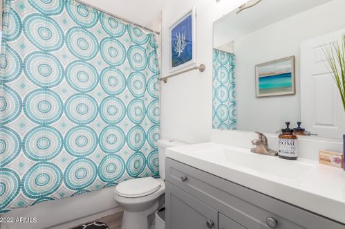 4731 Belleview St, Phoenix AZ  85008-5606 exterior