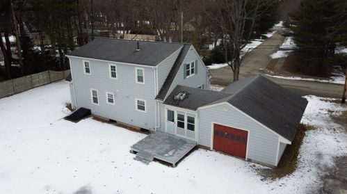 25 Hope Rd, Hingham MA 02043-3465 exterior