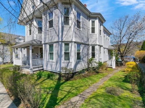 61 Paul Revere Rd, Arlington MA 02476-5729 exterior