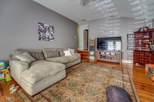 945 College Ave, Conyers GA 30012-4423 exterior