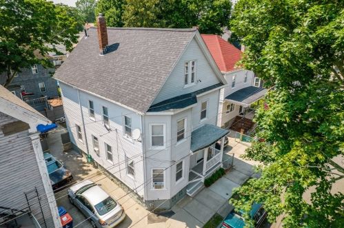 55 Pierce St, New Bedford, MA 02740-3828