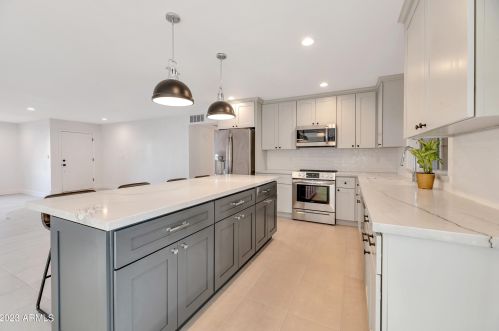 13216 30th Pl, Phoenix AZ  85032-6033 exterior