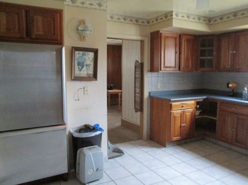 357 Doherty St, Fall River MA 02720-7400 exterior