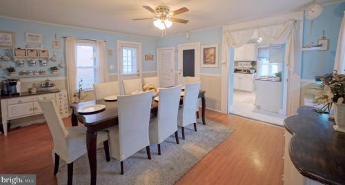 61 Barber Ave, West Deptford NJ 08096-2832 exterior