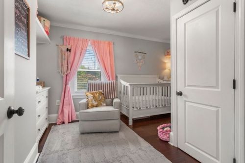 32 Pulaski St, Peabody MA 01960-1831 exterior