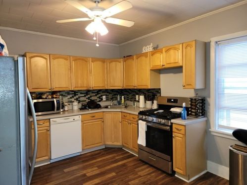 26 Briggs St, Taunton MA 02780-4806 exterior