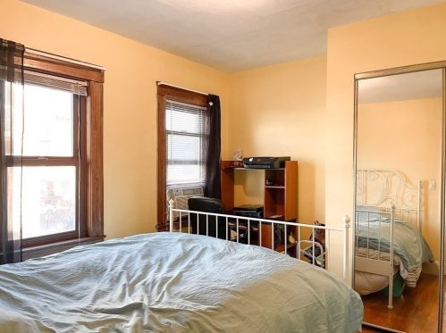 11 Cannell Pl, Everett MA 02149-4629 exterior