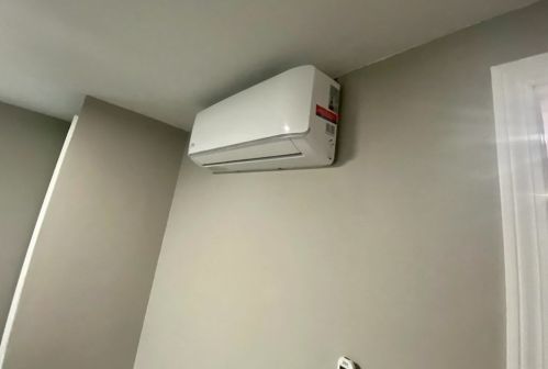 9 Oakview St, Worcester MA  01605-2014 exterior