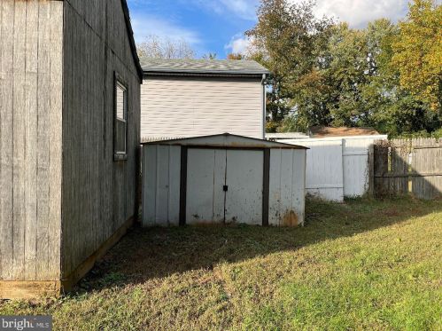 1109 Delsea Dr, West Deptford NJ 08093-2252 exterior