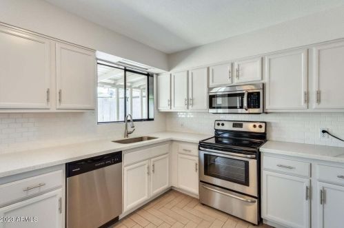 6527 16th St, Phoenix AZ  85016-1308 exterior