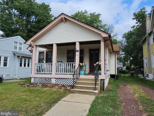 34 Dubois Ave, West Deptford, NJ 08096-1220