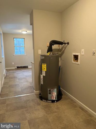 1313 Pine St, West Deptford NJ  08066-1366 exterior